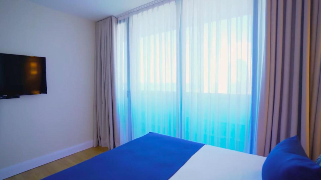 Aparthotel For Batumi Orbi City Buitenkant foto